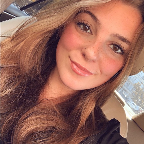 Meet your Posher, Jaime - Picture 1 of 1